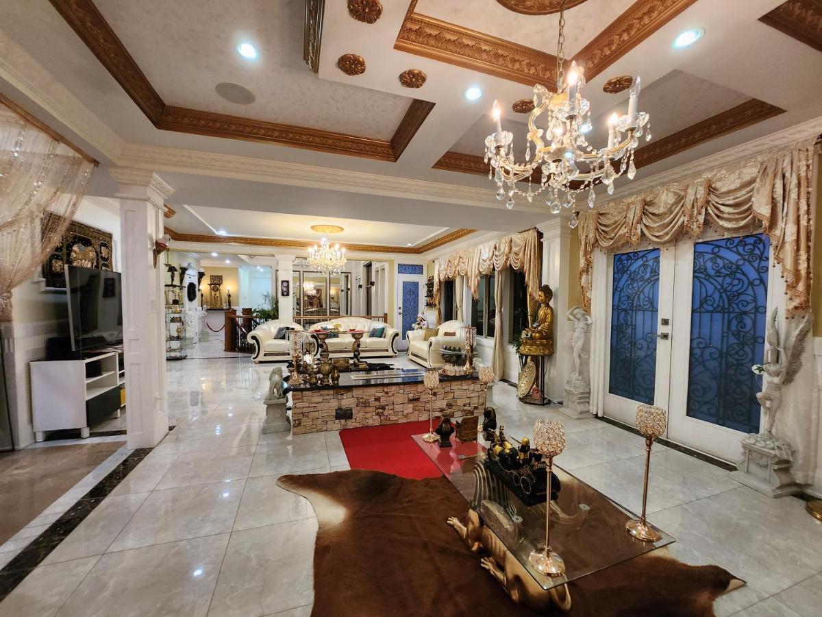 מלון סארי Empire Palace מראה חיצוני תמונה
